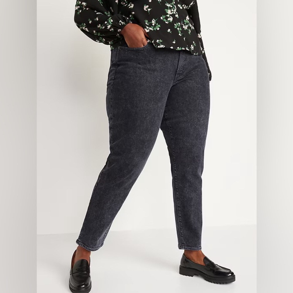Old Navy Petite OG Straight Jeans - Picture 2 of 4